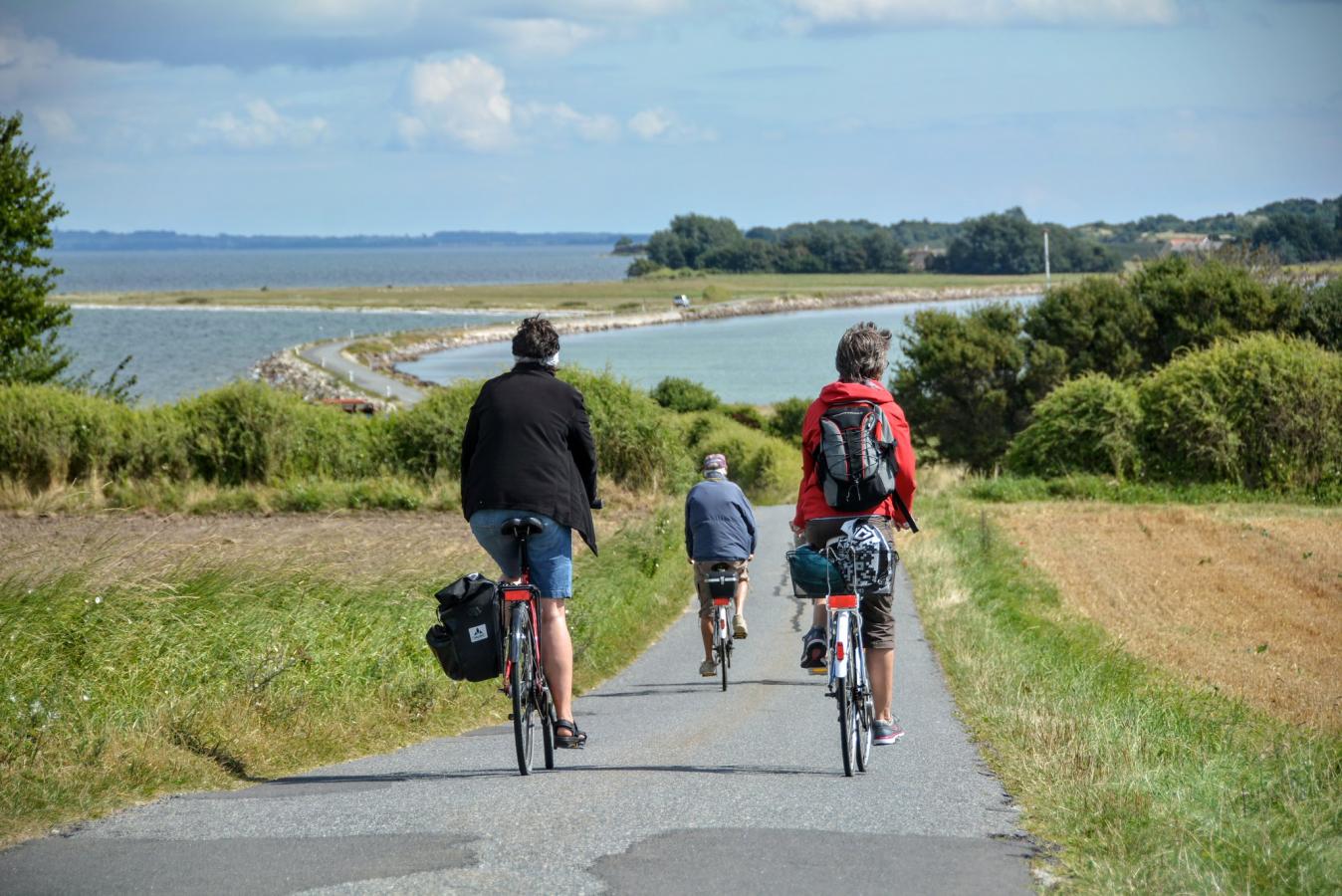 cykellister på landevej