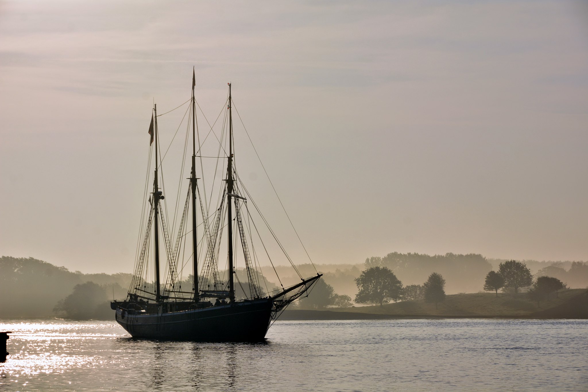 Skib på sundet, efterår