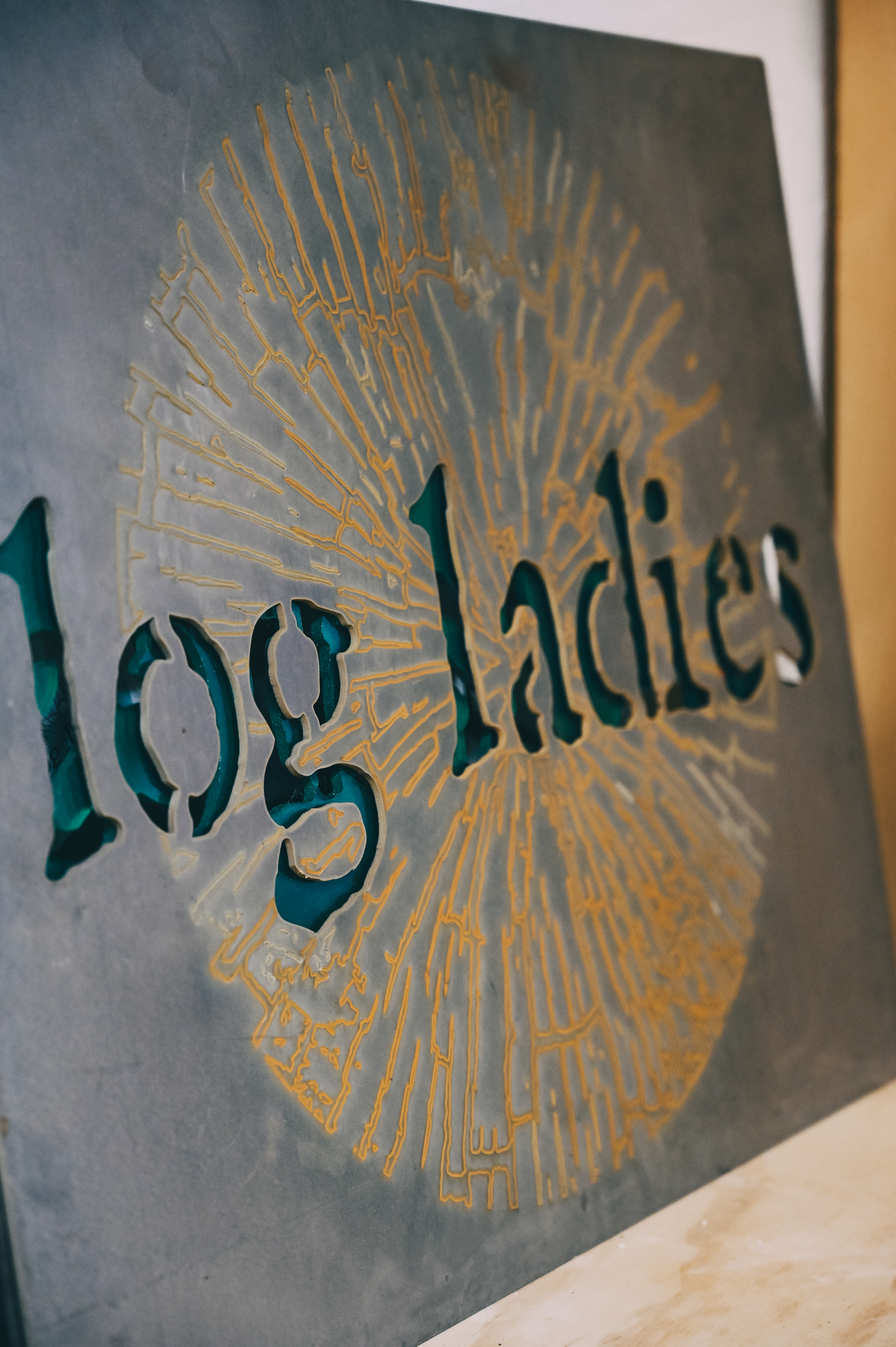 På besøg hos de kreative lejere på Frederiksø, Log Ladies