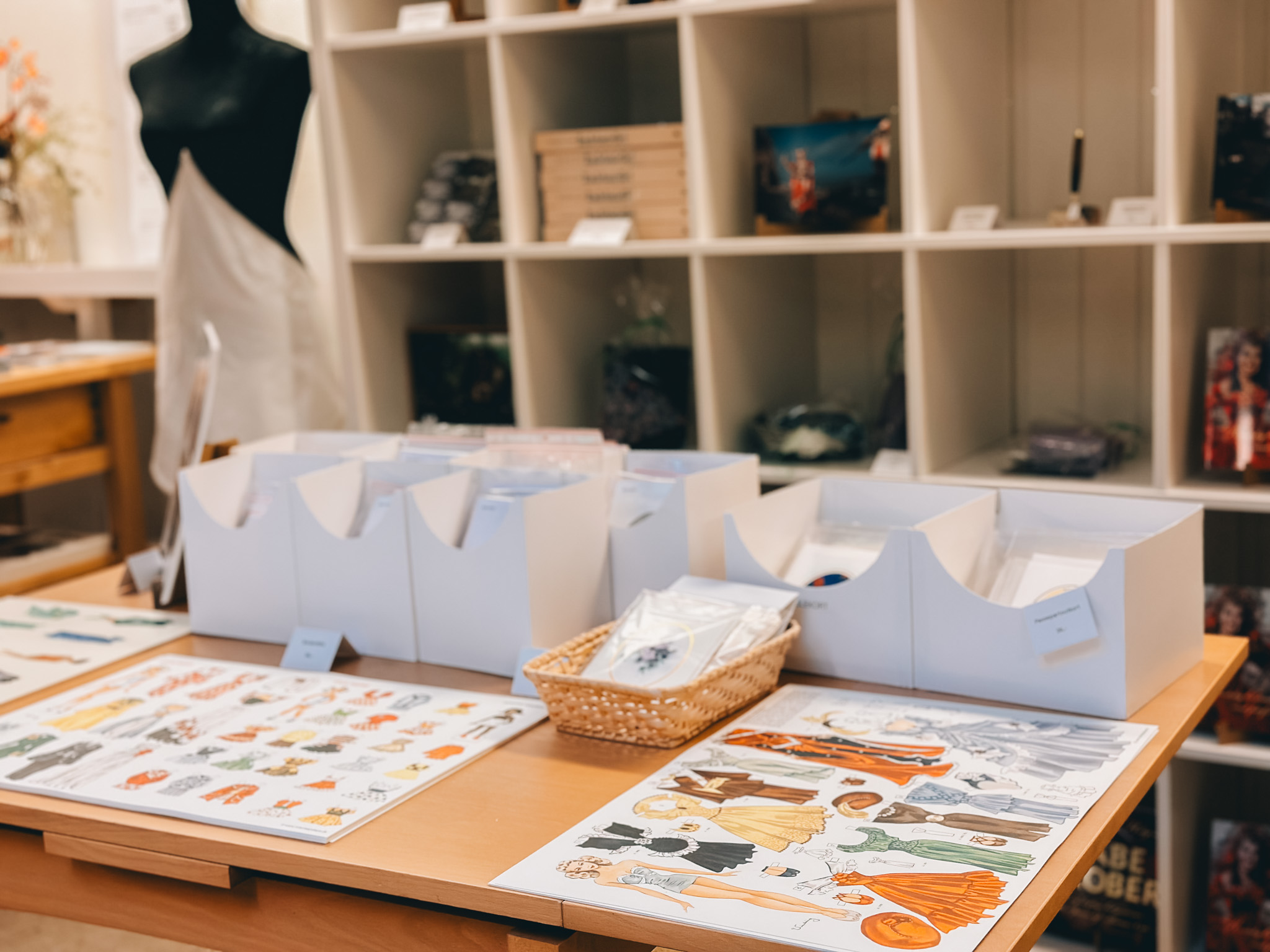 Danmarks Kostumarium, påklædningsdukker, Frederiksø i Svendborg