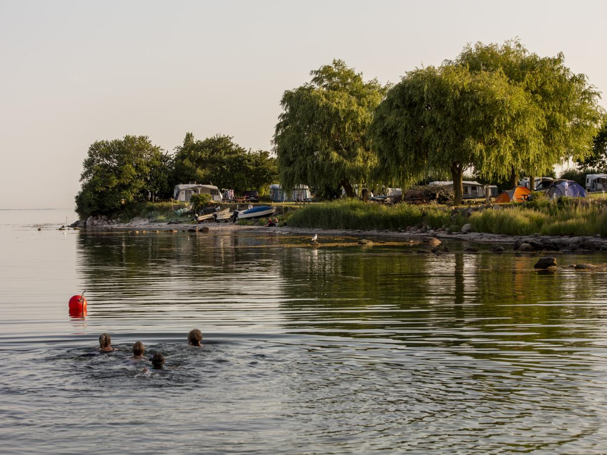 Åbyskov Strand Camping, Camping ved Sundet