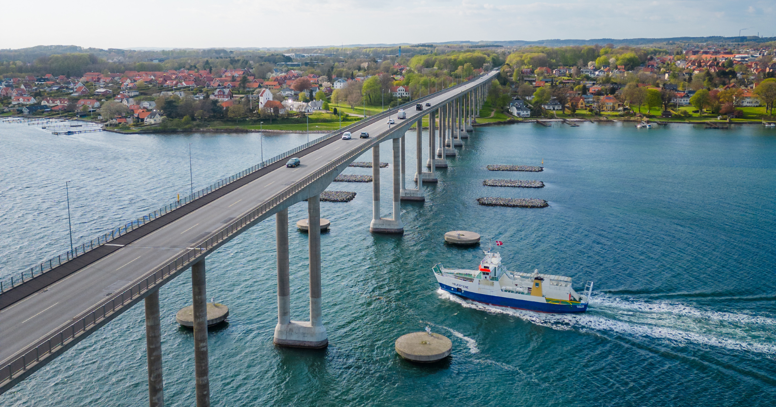 Svendborgsundbroen, Sommer ved Sundet
