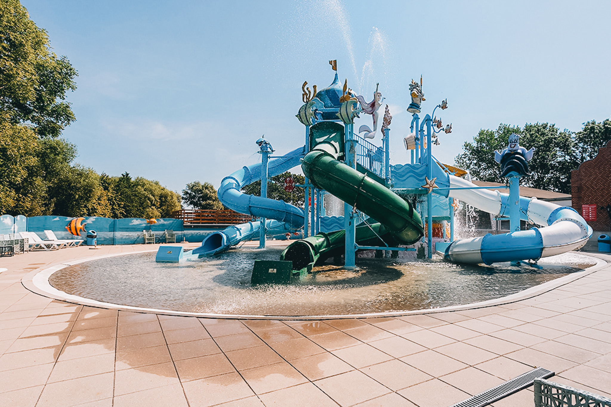 First Camp Bøsøre Strand, badeområde, Sommer ved Sundet